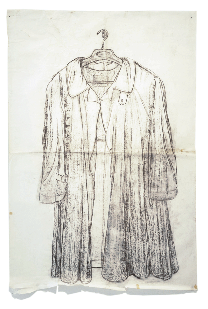 Caterina Spada - Il suo cappotto appeso